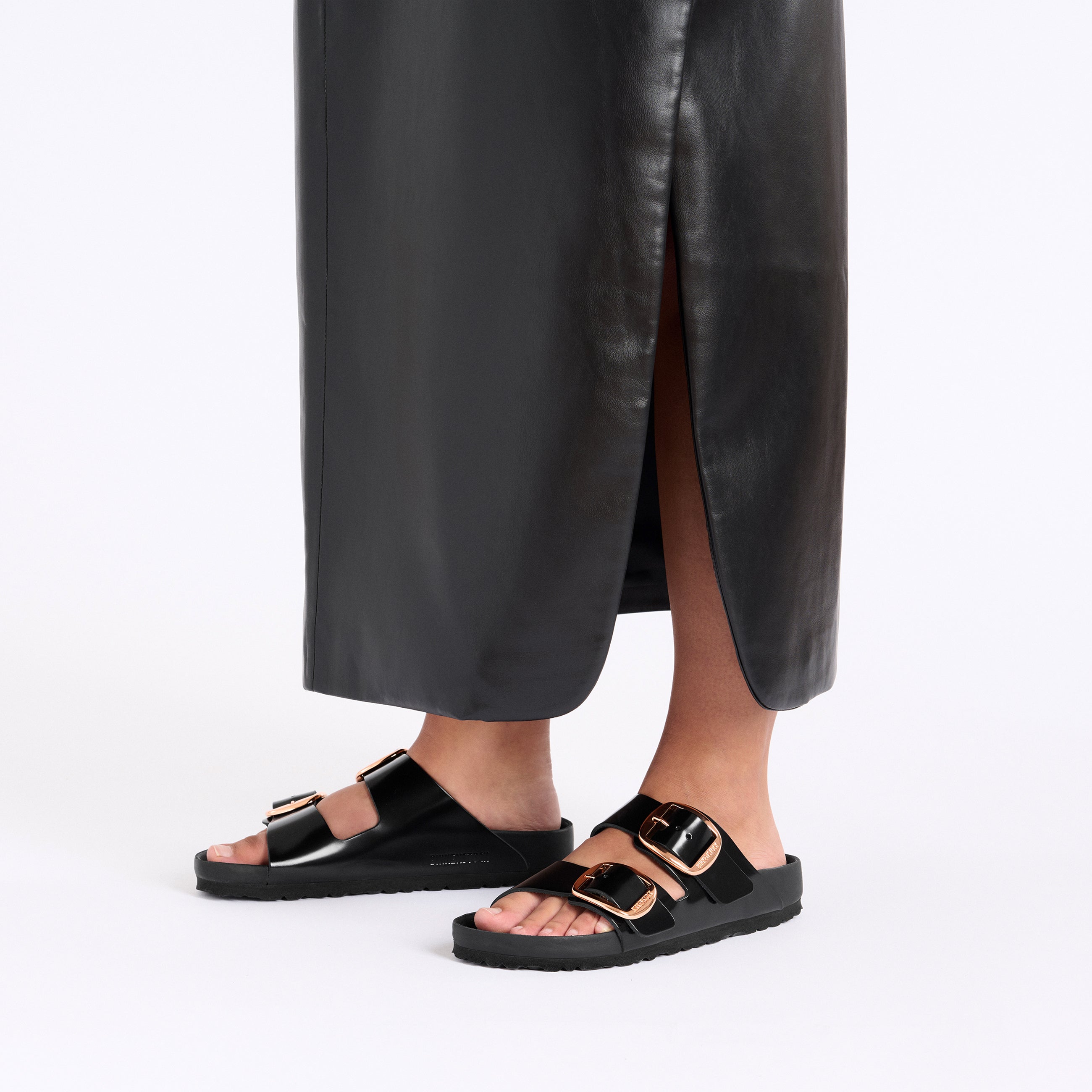 arizona-big-buckle-exquisite-high-shine-black-natural-leather-patent-alt-1-1027840