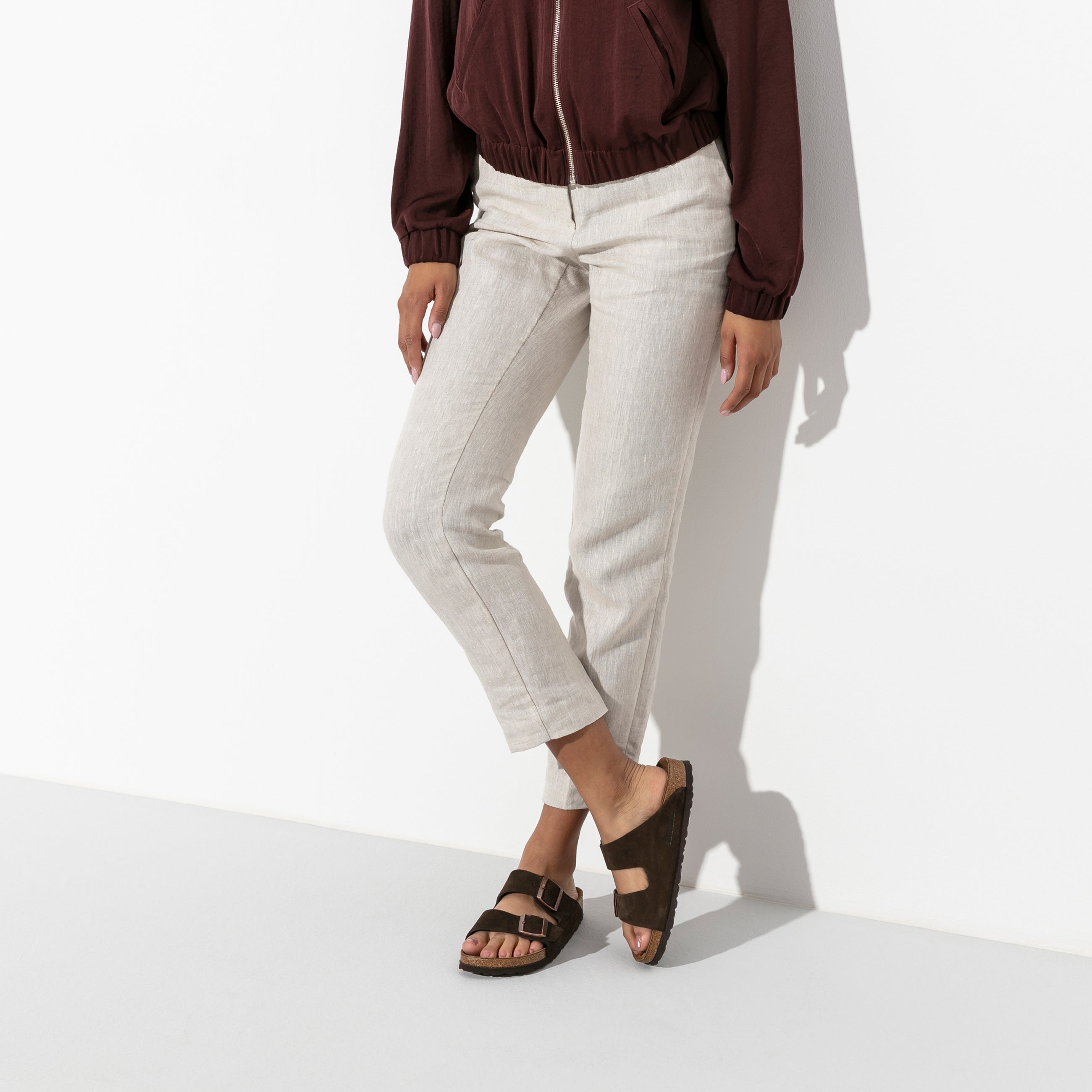 arizona-soft-footbed-mocca-suede-leather-alt-1-951313-951311